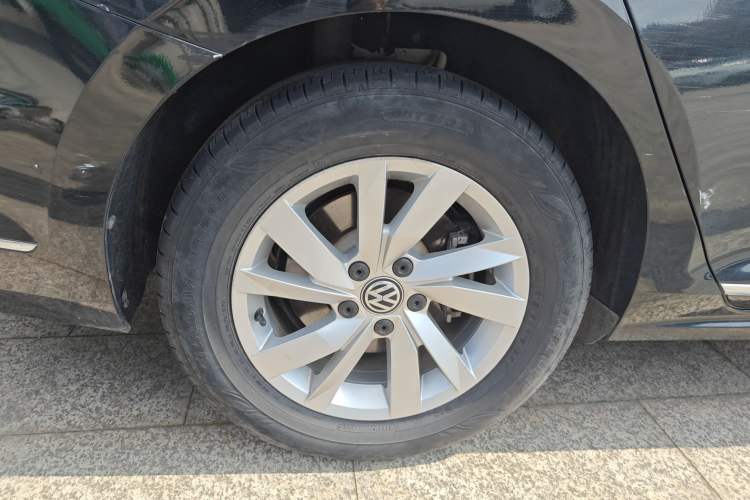 Used Volkswagen Passat New Energy 2019 430 PHEV Hybrid Elite Edition Exterior 5