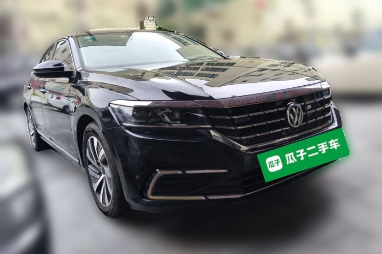 Used Volkswagen Passat New Energy 2019 430 PHEV Hybrid Elite Edition Front Right 45 Deg
