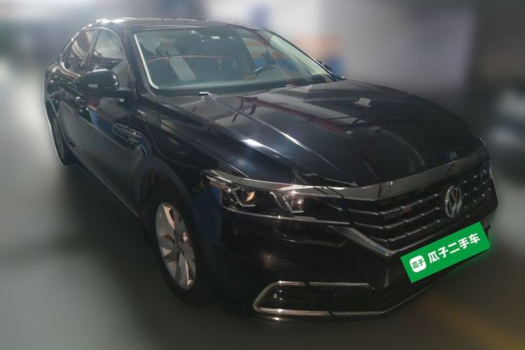 Used Volkswagen Passat New Energy 2019 430 PHEV Hybrid Elite Edition Front Right 45 Deg