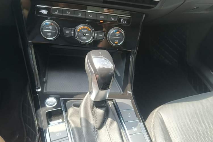 Used Volkswagen Passat New Energy 2019 430 PHEV Hybrid Elite Edition Gear Lever