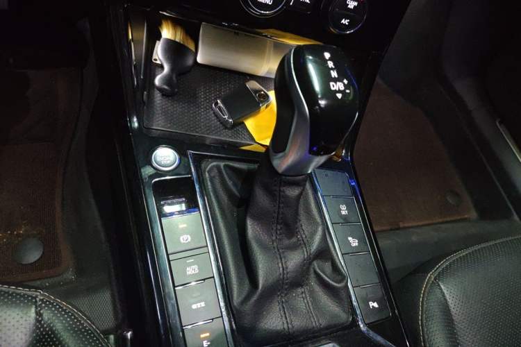 Used Volkswagen Passat New Energy 2019 430 PHEV Hybrid Luxury Edition Gear Lever