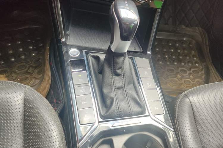 Used Volkswagen Passat New Energy 2019 430 PHEV Hybrid Luxury Edition Gear Lever