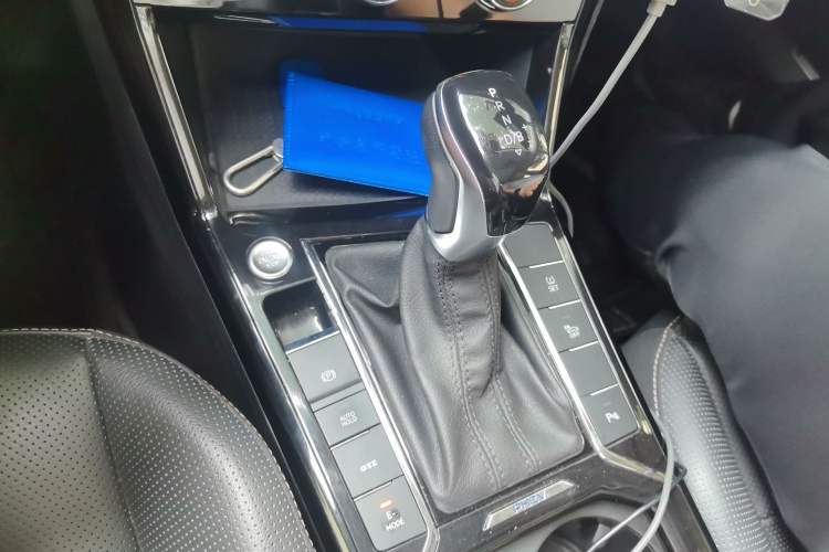 Used Volkswagen Passat New Energy 2019 430 PHEV Hybrid Luxury Edition Gear Lever