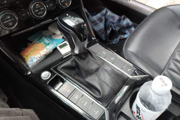 Used Volkswagen Passat New Energy 2019 430 PHEV Hybrid Luxury Edition Gear Lever
