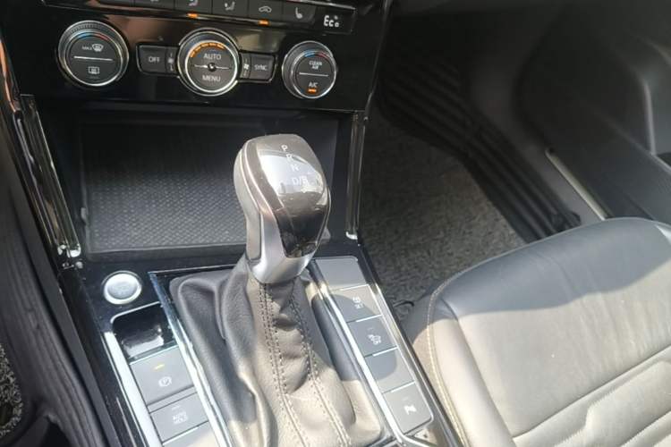 Used Volkswagen Passat New Energy 2019 430 PHEV Hybrid Elite Edition Gear Lever