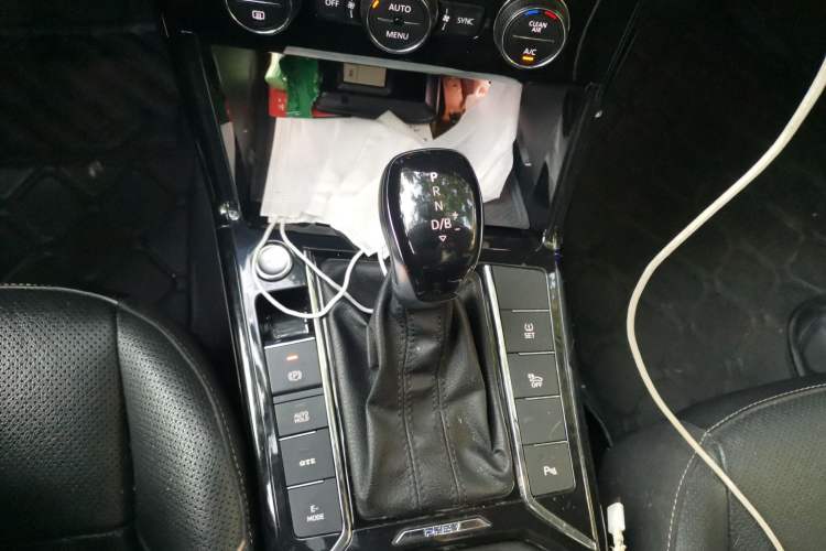 Used Volkswagen Passat New Energy 2019 430 PHEV Hybrid Luxury Edition Gear Lever