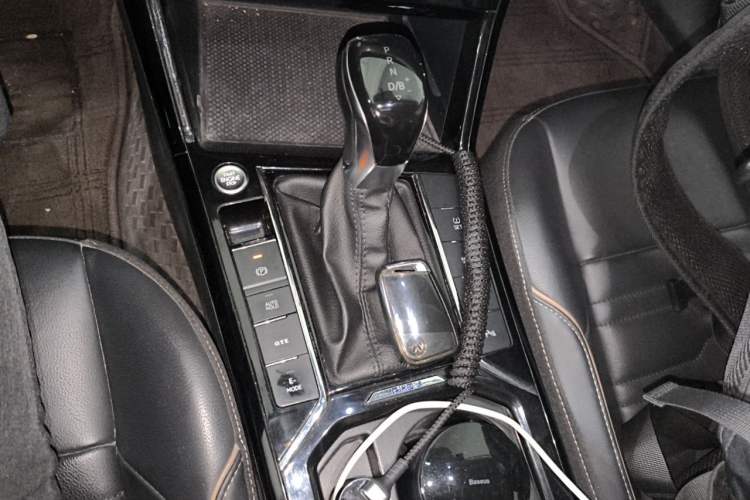 Used Volkswagen Passat New Energy 2019 430 PHEV Hybrid Elite Edition Gear Lever