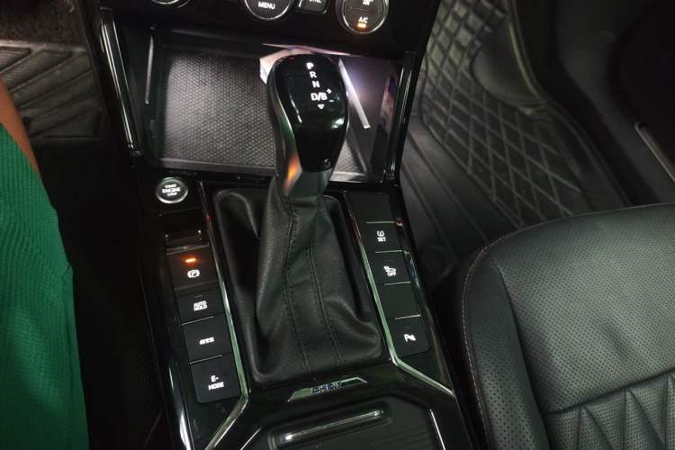 Used Volkswagen Passat New Energy 2019 430 PHEV Hybrid Luxury Edition Gear Lever