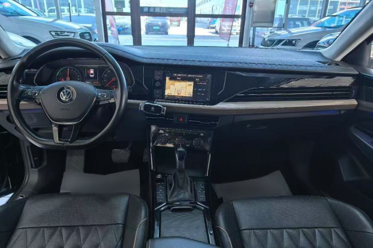 Used Volkswagen Passat New Energy 2019 430 PHEV Hybrid Luxury Edition Interior 1
