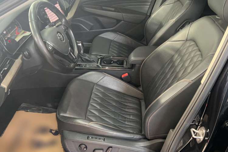 Used Volkswagen Passat New Energy 2019 430 PHEV Hybrid Luxury Edition Interior 1