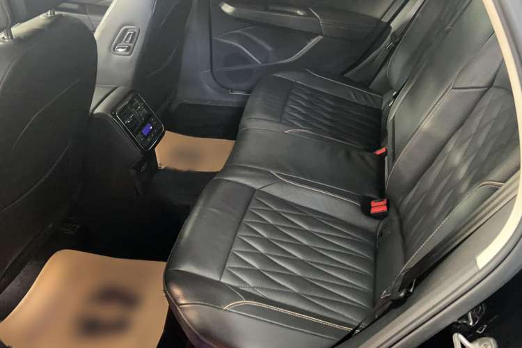 Used Volkswagen Passat New Energy 2019 430 PHEV Hybrid Luxury Edition Interior 2