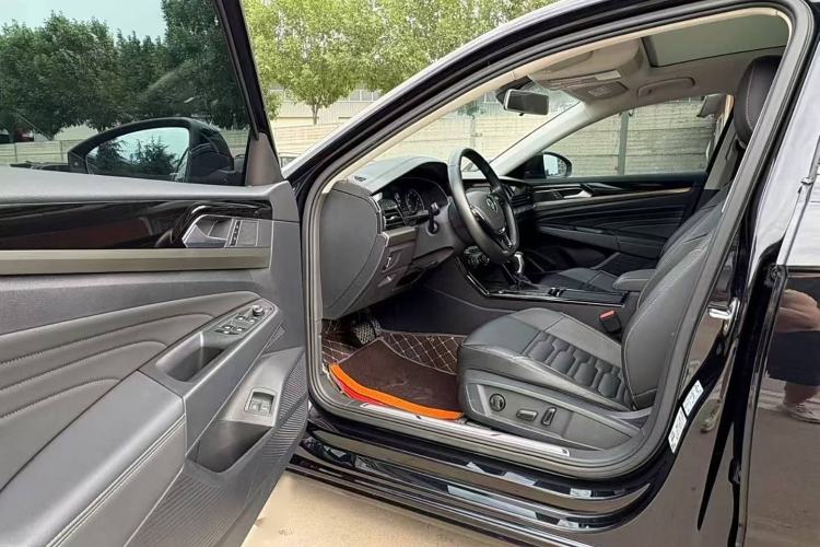 Used Volkswagen Passat New Energy 2019 430 PHEV Hybrid Elite Edition Interior 2