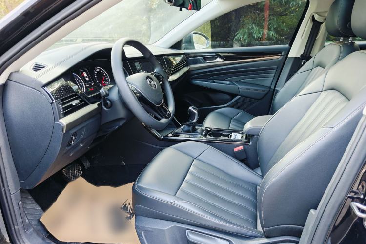 Used Volkswagen Passat New Energy 2019 430 PHEV Hybrid Elite Edition Interior 2