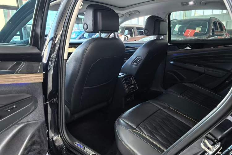 Used Volkswagen Passat New Energy 2019 430 PHEV Hybrid Luxury Edition Interior 3