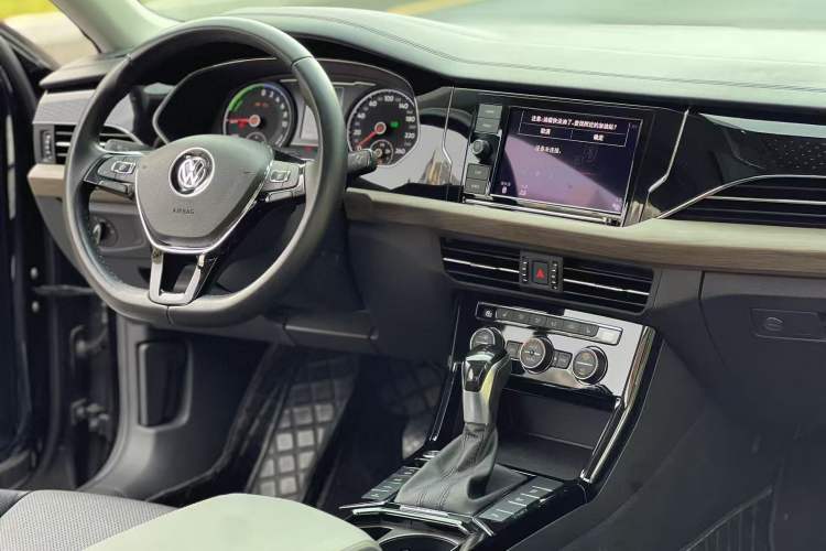Used Volkswagen Passat New Energy 2019 430 PHEV Hybrid Luxury Edition Interior 5