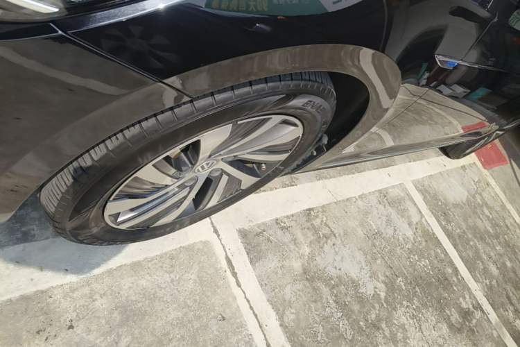 Used Volkswagen Passat New Energy 2019 430 PHEV Hybrid Elite Edition Left Front Wheel Hub