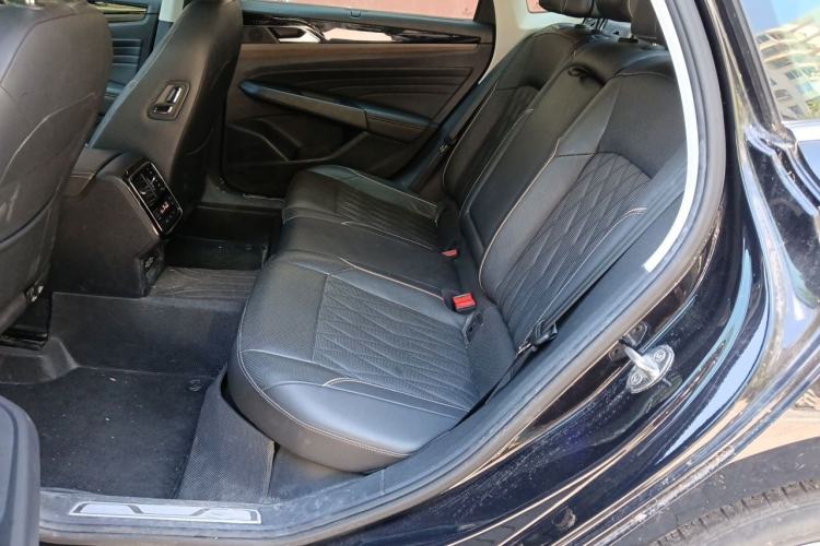 Used Volkswagen Passat New Energy 2019 430 PHEV Hybrid Luxury Edition Left Rear Seat