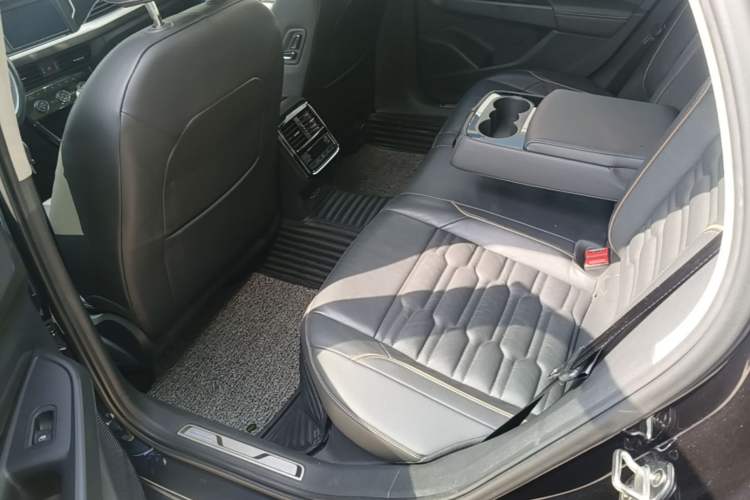 Used Volkswagen Passat New Energy 2019 430 PHEV Hybrid Elite Edition Left Rear Seat