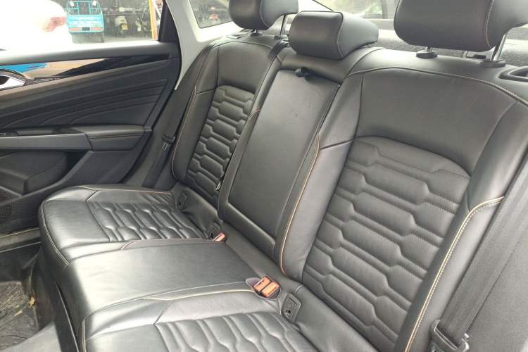 Used Volkswagen Passat New Energy 2019 430 PHEV Hybrid Elite Edition Left Rear Seat