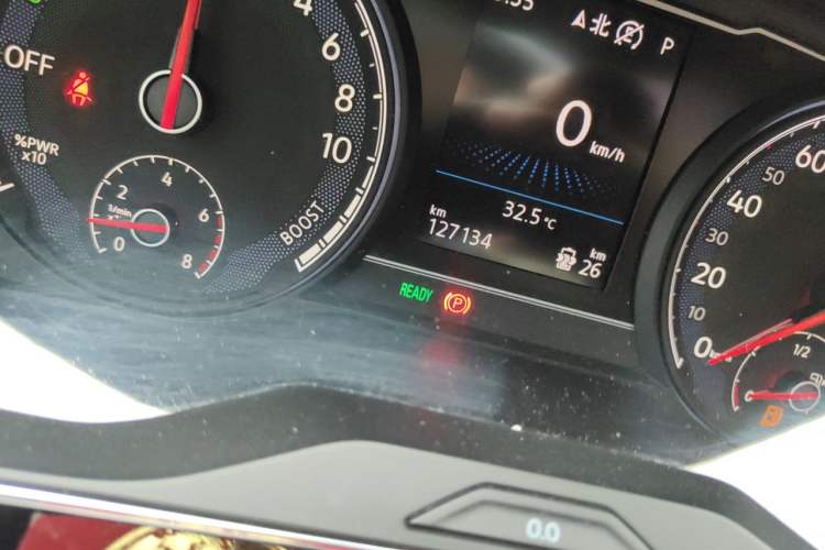 Used Volkswagen Passat New Energy 2019 430 PHEV Hybrid Luxury Edition Odometer Close Up