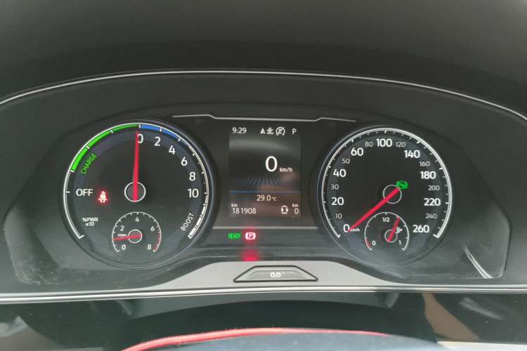Used Volkswagen Passat New Energy 2019 430 PHEV Hybrid Luxury Edition Odometer Close Up