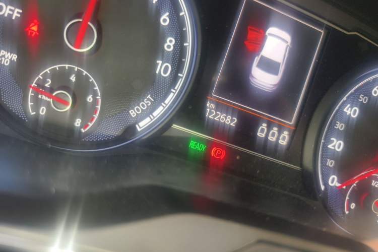 Used Volkswagen Passat New Energy 2019 430 PHEV Hybrid Luxury Edition Odometer Close Up