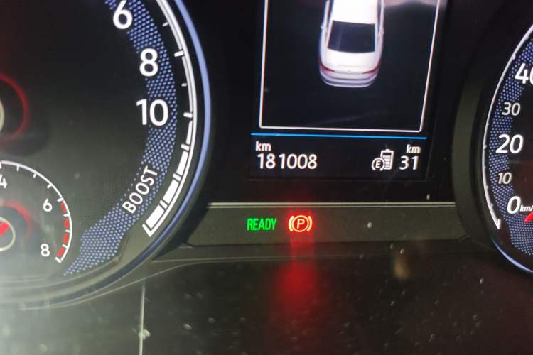 Used Volkswagen Passat New Energy 2019 430 PHEV Hybrid Elite Edition Odometer Close Up