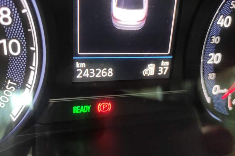 Used Volkswagen Passat New Energy 2019 430 PHEV Hybrid Elite Edition Odometer Close Up