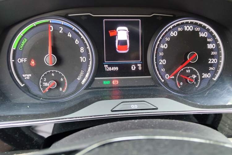 Used Volkswagen Passat New Energy 2019 430 PHEV Hybrid Luxury Edition Odometer Close Up