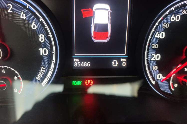 Used Volkswagen Passat New Energy 2019 430 PHEV Hybrid Luxury Edition Odometer Close Up
