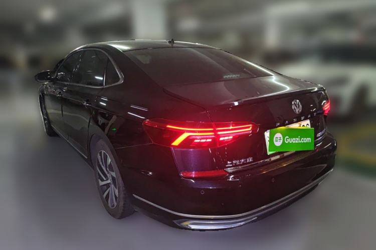 Used Volkswagen Passat New Energy 2019 430 PHEV Hybrid Luxury Edition Rear Left 45 Deg