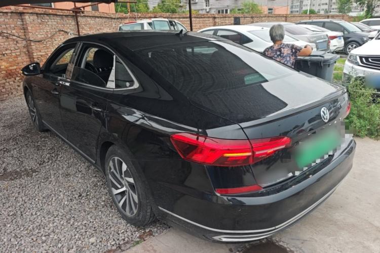 Used Volkswagen Passat New Energy 2019 430 PHEV Hybrid Elite Edition Rear Left 45 Deg