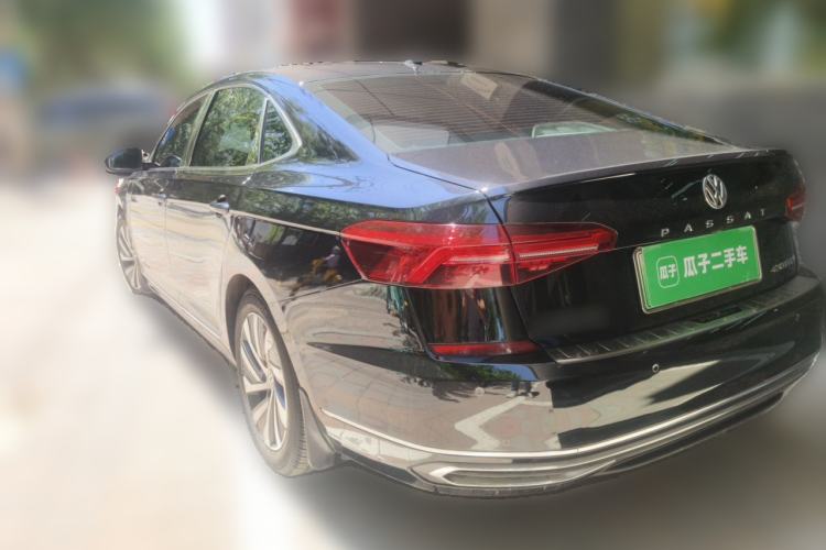 Used Volkswagen Passat New Energy 2019 430 PHEV Hybrid Elite Edition Rear Left 45 Deg