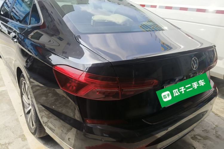 Used Volkswagen Passat New Energy 2019 430 PHEV Hybrid Elite Edition Rear Left 45 Deg
