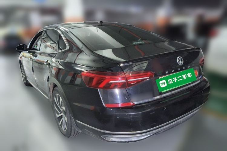 Used Volkswagen Passat New Energy 2019 430 PHEV Hybrid Luxury Edition Rear Left 45 Deg