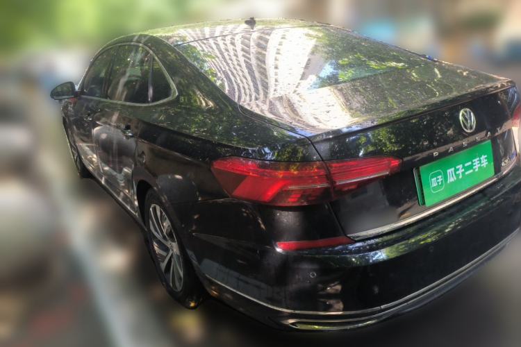 Used Volkswagen Passat New Energy 2019 430 PHEV Hybrid Luxury Edition Rear Left 45 Deg