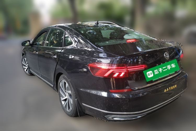 Used Volkswagen Passat New Energy 2019 430 PHEV Hybrid Luxury Edition Rear Left 45 Deg