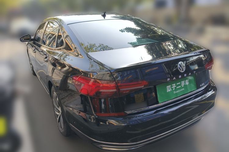 Used Volkswagen Passat New Energy 2019 430 PHEV Hybrid Luxury Edition Rear Left 45 Deg