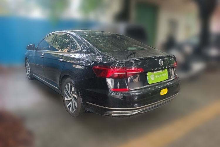 Used Volkswagen Passat New Energy 2019 430 PHEV Hybrid Luxury Edition Rear Left 45 Deg