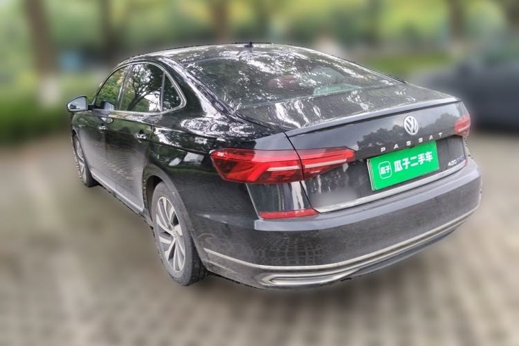 Used Volkswagen Passat New Energy 2019 430 PHEV Hybrid Luxury Edition Rear Left 45 Deg