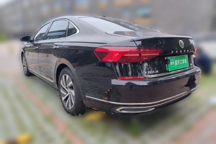 Used Volkswagen Passat New Energy 2019 430 PHEV Hybrid Luxury Edition Rear Left 45 Deg