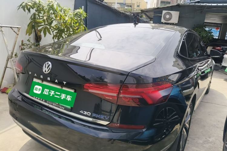 Used Volkswagen Passat New Energy 2019 430 PHEV Hybrid Elite Edition Rear Right 45 Deg