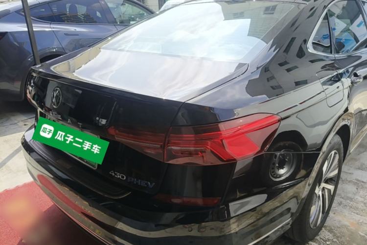 Used Volkswagen Passat New Energy 2019 430 PHEV Hybrid Elite Edition Rear Right 45 Deg