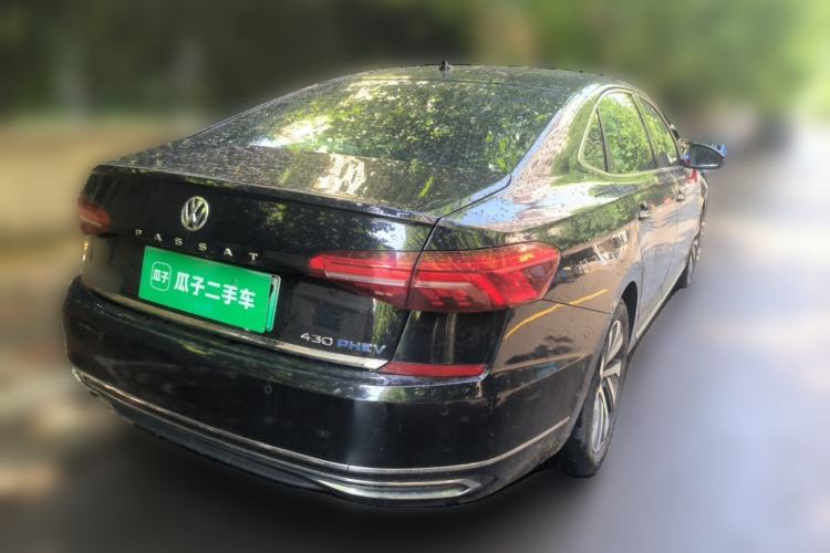 Used Volkswagen Passat New Energy 2019 430 PHEV Hybrid Luxury Edition Rear Right 45 Deg
