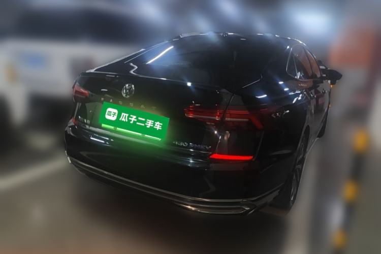 Used Volkswagen Passat New Energy 2019 430 PHEV Hybrid Luxury Edition Rear Right 45 Deg
