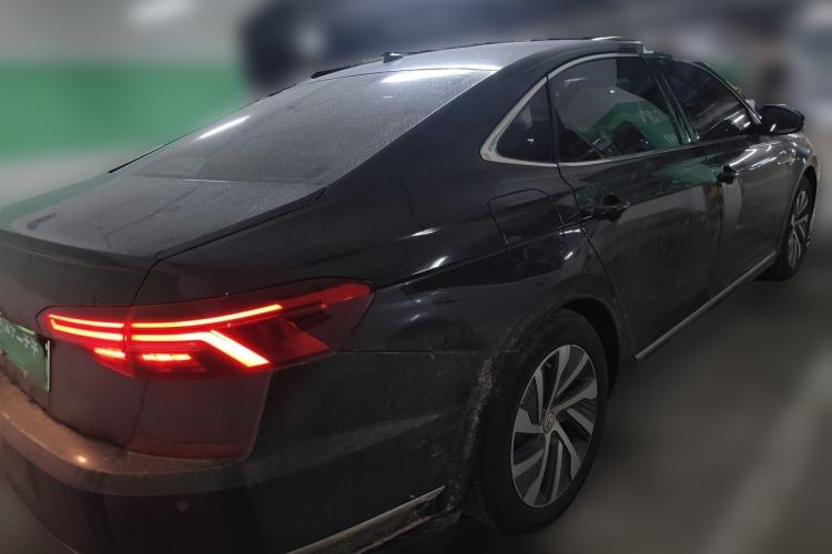 Used Volkswagen Passat New Energy 2019 430 PHEV Hybrid Elite Edition Rear Right 45 Deg