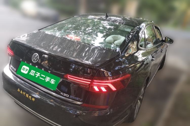 Used Volkswagen Passat New Energy 2019 430 PHEV Hybrid Luxury Edition Rear Right 45 Deg