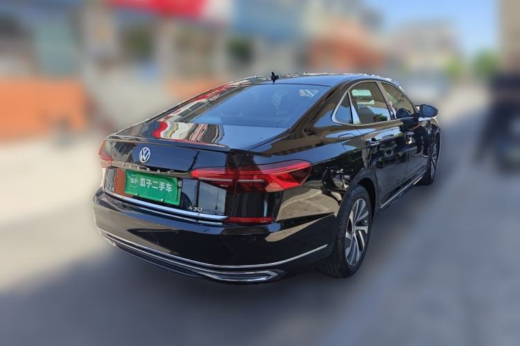 Used Volkswagen Passat New Energy 2019 430 PHEV Hybrid Elite Edition Rear Right 45 Deg