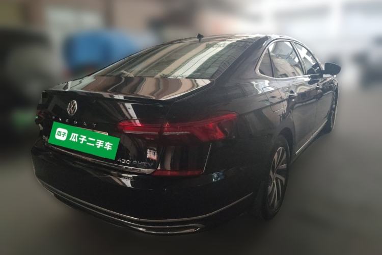 Used Volkswagen Passat New Energy 2019 430 PHEV Hybrid Luxury Edition Rear Right 45 Deg