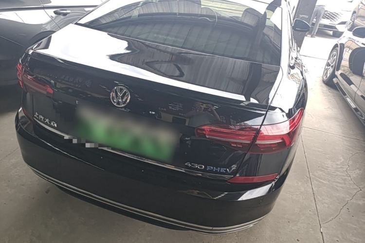 Used Volkswagen Passat New Energy 2019 430 PHEV Hybrid Luxury Edition Rear Right 45 Deg